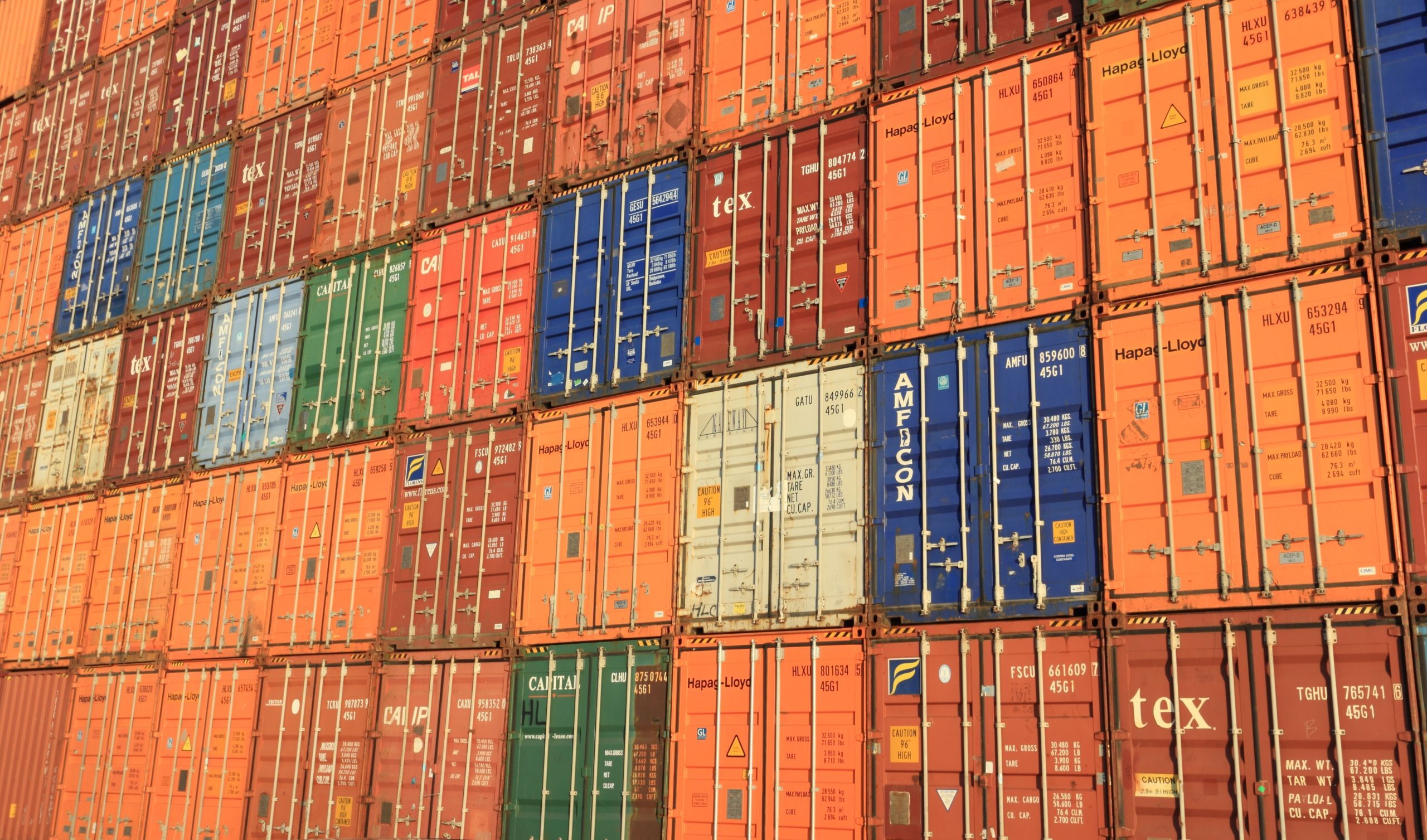 Logistics of the future : How the sector must innovate to remain competitive